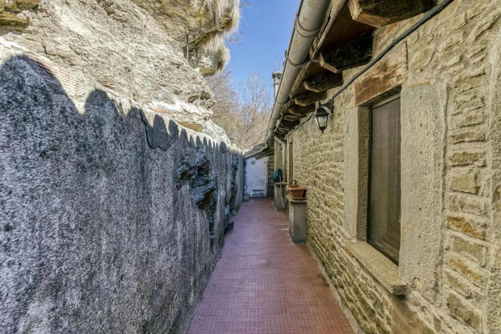 Гостьовий будинок Nastura Casa Rural L'Art Рупіт Екстер'єр фото