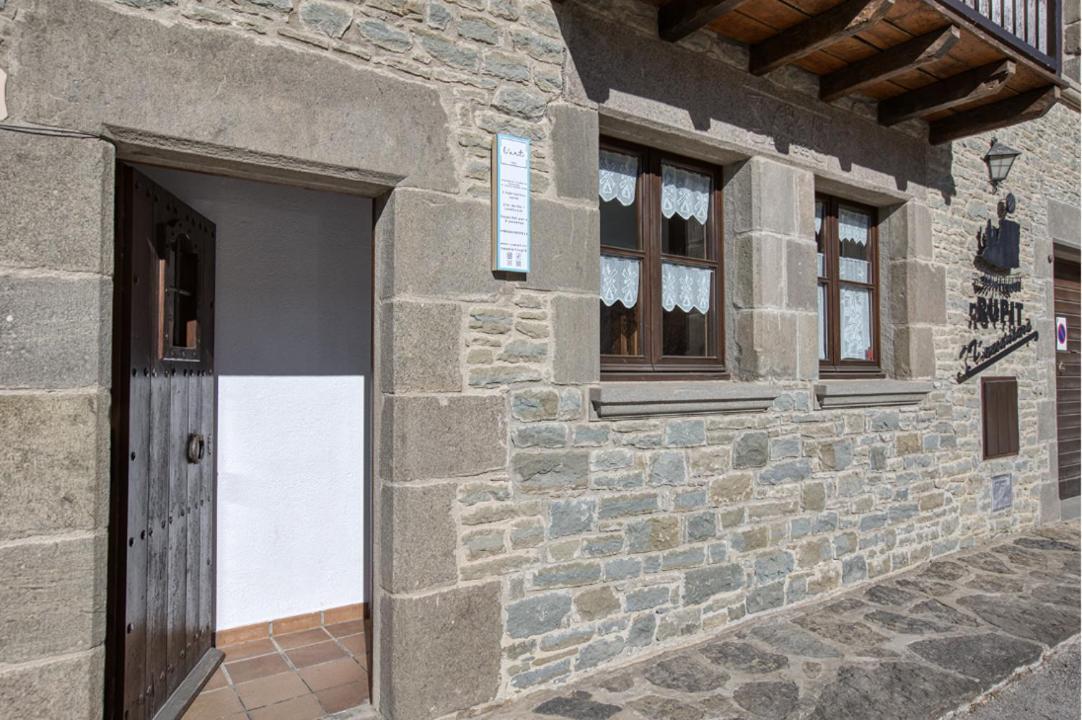 Гостьовий будинок Nastura Casa Rural L'Art Рупіт Екстер'єр фото
